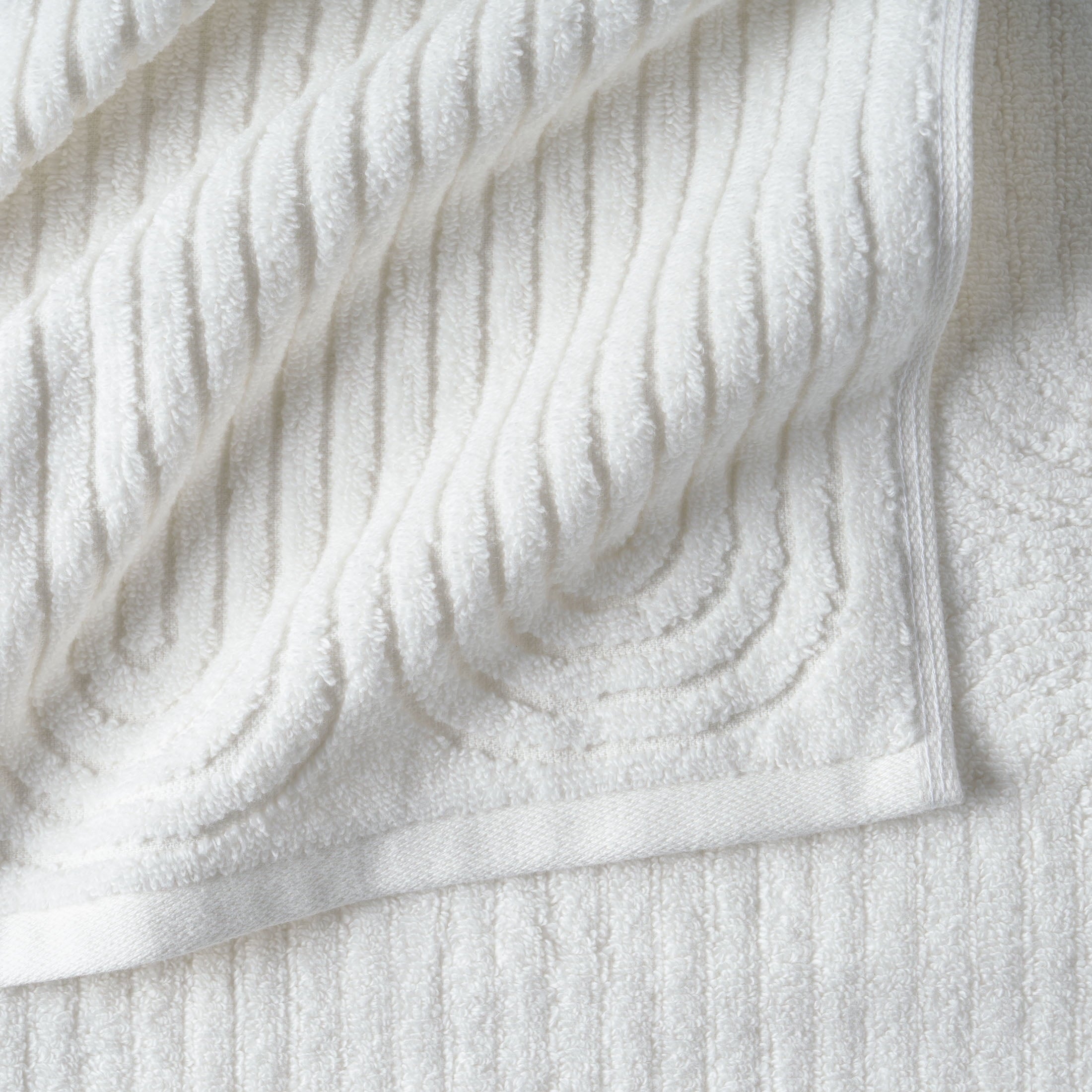 Beautiful by Drew Barrymore Textured Bath Towel, Soft 100% Cotton, Off White